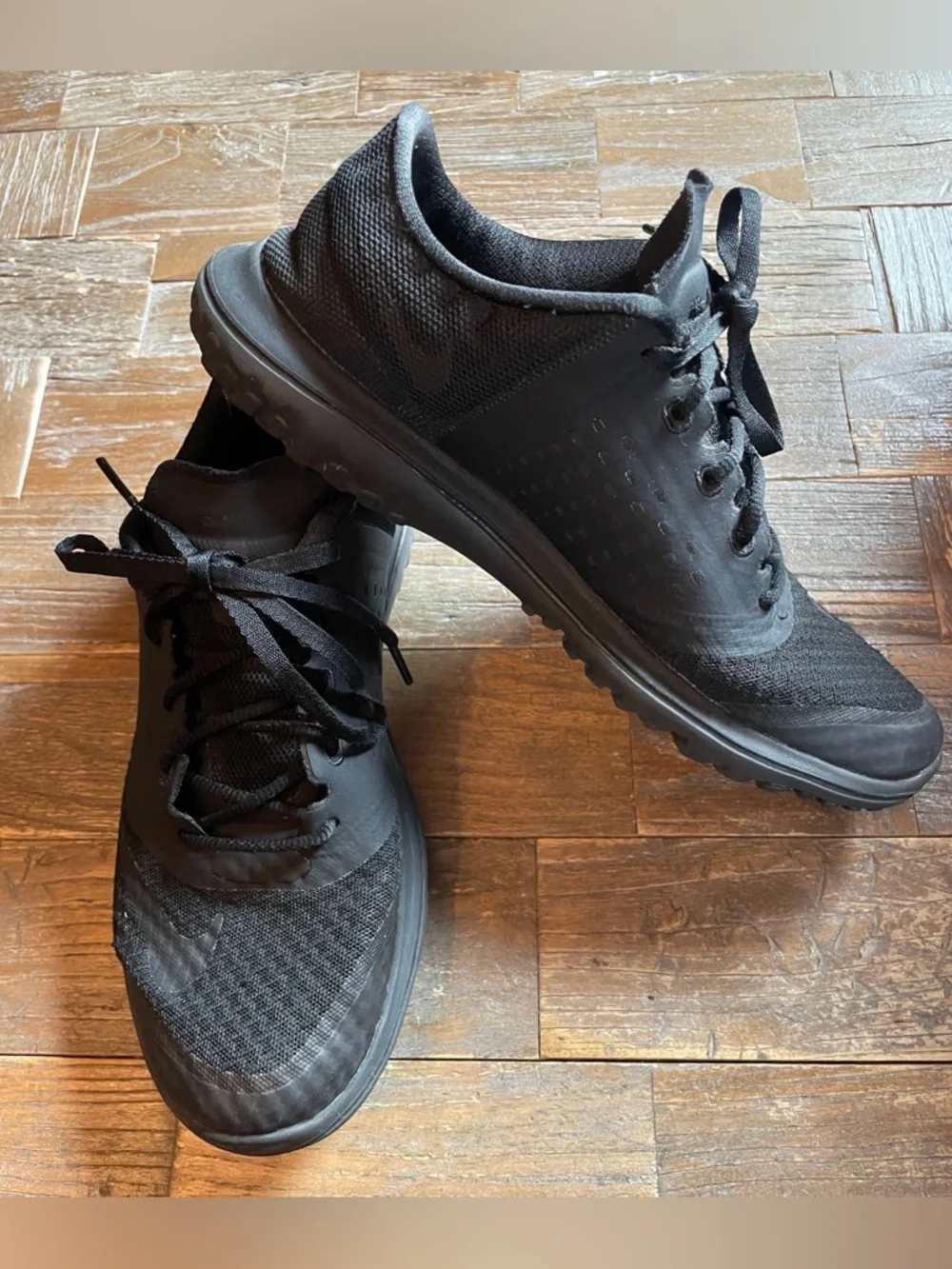 Nike FS Lite Run 2 Sneakers - Picture 2 of 14